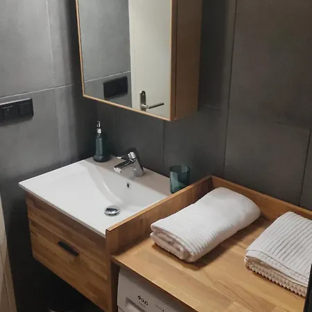 Joli F2 En Rez-de-jardin Avec Terrasse